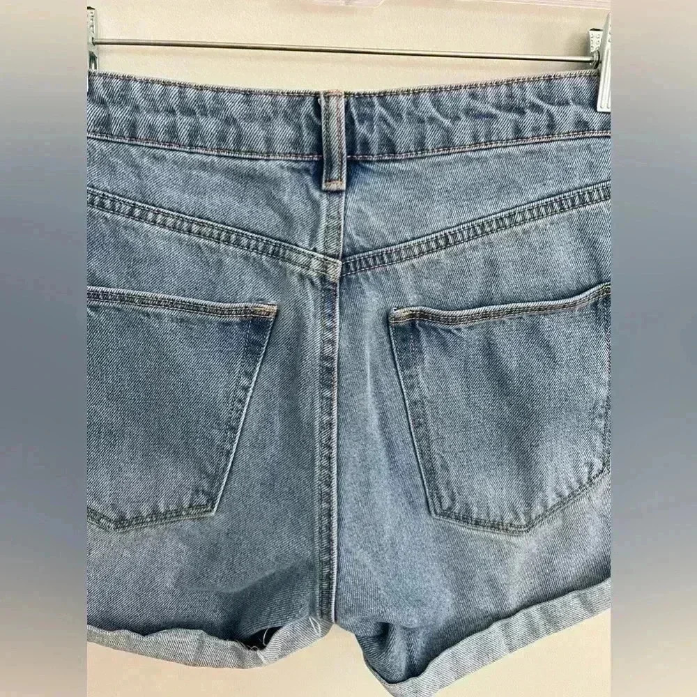 Perfect Jean Shorts. Regular waist. - Picture 3 of 5